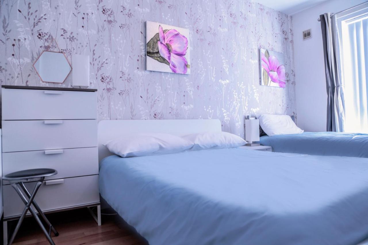 בלפסט Perfect Central City Location - Parking - 3 Beds - 2 Bedrooms מראה חיצוני תמונה